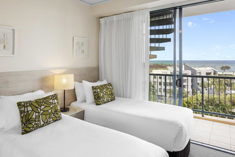 Oaks Sunshine Coast Seaforth Resort - Accommodation Mermaid Beach 3
