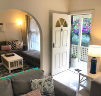 Ocean Beach Cottage - Accommodation Mermaid Beach