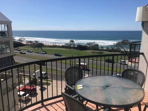 Ocean Boulevard - Top Floor Ocean View By BnB Leasing - Accommodation Mermaid Beach 0