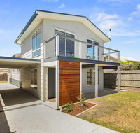 Ocean Chill 10 Minutes Drive to Phillip Island Pet Friendly Family Home Sleeps 8 - Accommodation Mermaid Beach