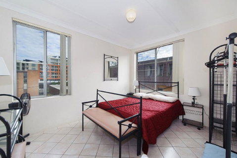 Ocean Court 7 13 Lord Street - Accommodation Mermaid Beach 2