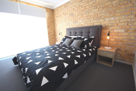 Ocean Shores Unit No 4 - Accommodation Mermaid Beach 1