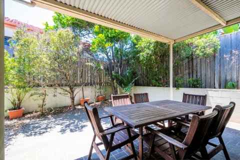 Oceania 11 - Accommodation Mermaid Beach 2