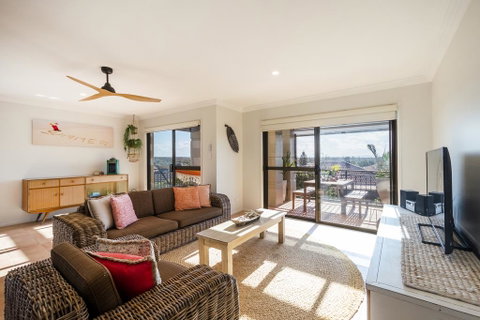 Oceanside - Accommodation Mermaid Beach 0