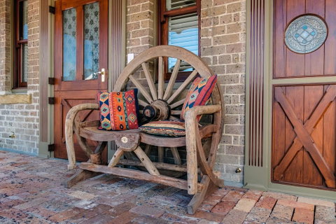 Old Bank Boutique Hotel - Accommodation Mermaid Beach 2