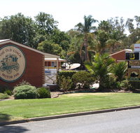 Old Coach Motor Inn Echuca - Accommodation Mermaid Beach