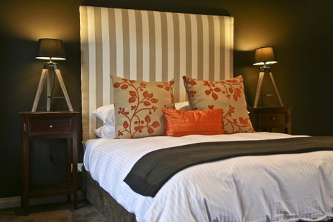 One Paddock Currency Creek Winery Villas - Accommodation Mermaid Beach 1