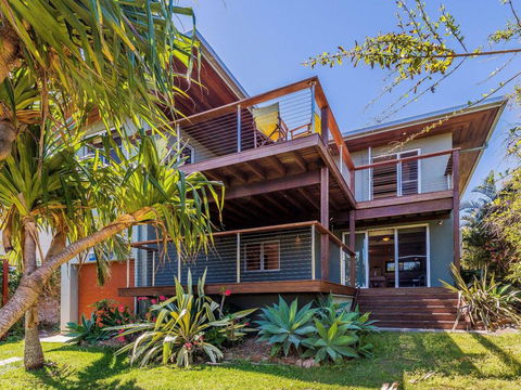 Pacifica 2 - Opposite The Beach At Brooms Head - Accommodation Mermaid Beach 1
