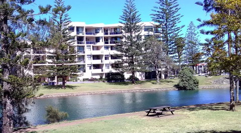 Palm Court Motor Inn - Accommodation Mermaid Beach 3