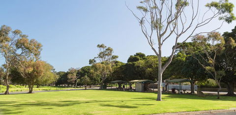 PALPERIPA - 23 Heathcote Street - Accommodation Mermaid Beach 3