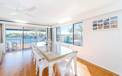 Pandanus - Accommodation Mermaid Beach 2