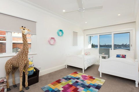 PANORAMIC HARBOUR VIEWS - Accommodation Mermaid Beach 3