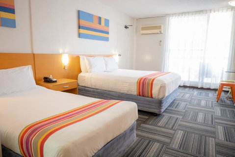 Paradise Resort Gold Coast - Accommodation Mermaid Beach 1