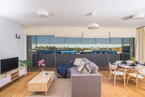 PEAK EAST 2bed2bath APT @Ryde SO RELAXING - Accommodation Mermaid Beach 0