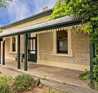 Pembury Cottage - Accommodation Mermaid Beach