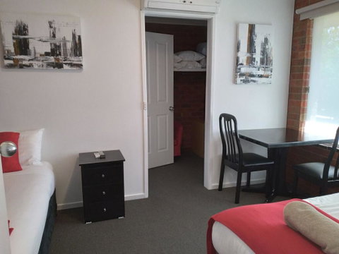 Pevensey Motor Lodge - Accommodation Mermaid Beach 3