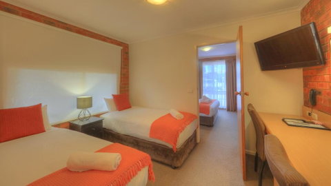 Pevensey Motor Lodge - Accommodation Mermaid Beach 1