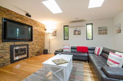 PIER 55 - DROMANA... - Accommodation Mermaid Beach 0