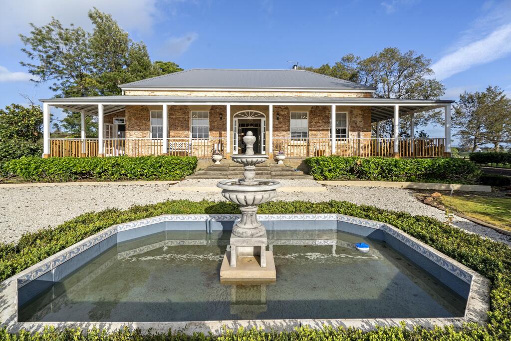 Rowella TAS Accommodation Mermaid Beach