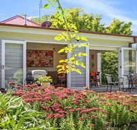 Poppy Cottage-delightful pet friendly weatherboard - Accommodation Mermaid Beach