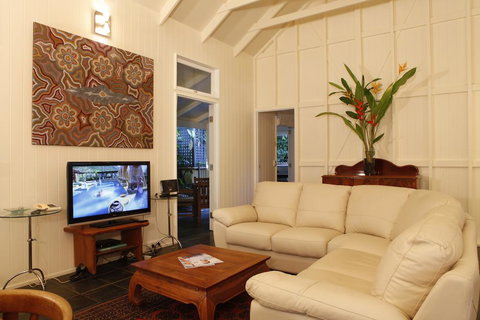 Port Douglas Cottage & Lodge - Accommodation Mermaid Beach 2