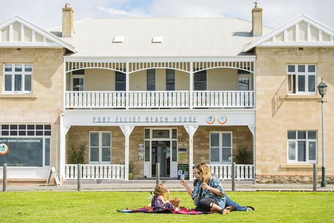 Port Elliot Beach House YHA - Accommodation Mermaid Beach 2