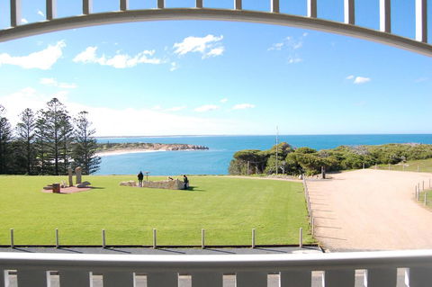 Port Elliot Beach House YHA - Accommodation Mermaid Beach 3