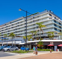 Port Pacific Resort - Accommodation Mermaid Beach
