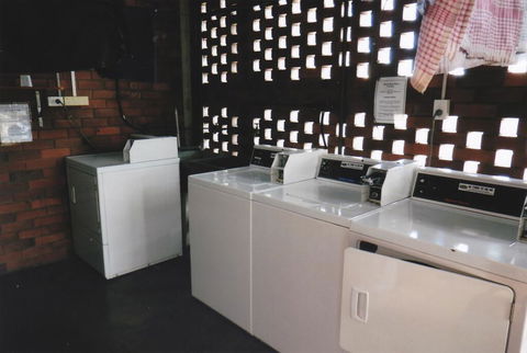 PRECINCT HOTEL GLADSTONE - Accommodation Mermaid Beach 1