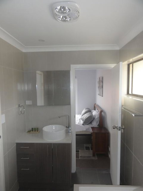 Prime Location & Spacious - Accommodation Mermaid Beach 2