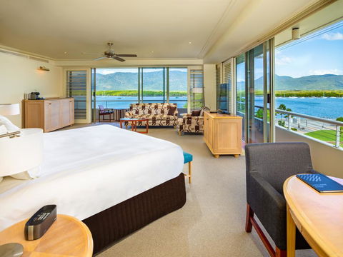 Pullman Reef Hotel Casino - Accommodation Mermaid Beach 2