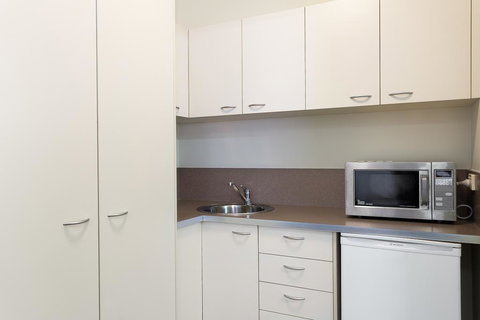 Redcliffe Motor Inn - Accommodation Mermaid Beach 1