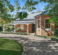 Redcourt - est 1904 Southern Highlands Elegance - Accommodation Mermaid Beach