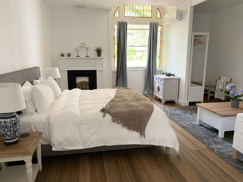 REED HOUSE At Maleny-The White Pavilion - Accommodation Mermaid Beach 2