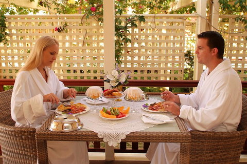 Reid's Place - Accommodation Mermaid Beach 0