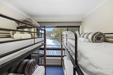 Renmark River Villas And Boats & Bedzzz - Accommodation Mermaid Beach 3