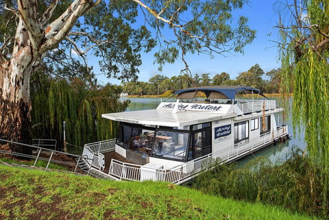 Renmark River Villas And Boats & Bedzzz - Accommodation Mermaid Beach 1