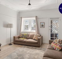 Renovated Brighton Beach Stay Home - Accommodation Mermaid Beach