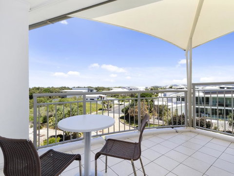 RESORT ON THE BEACH 6310 - TOP FLOOR - Accommodation Mermaid Beach 1