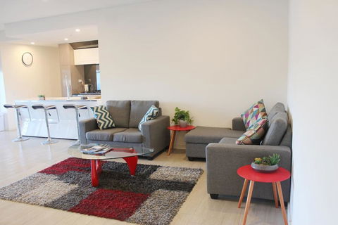 Riverside Apartment Next To Sydney Olympic Park - Accommodation Mermaid Beach 2