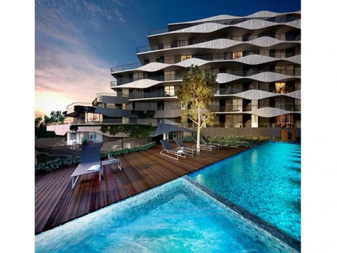 Riverside Resort Apartment - Accommodation Mermaid Beach 1