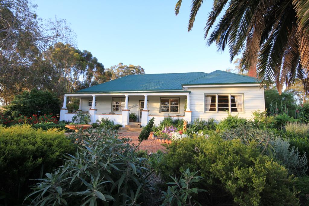 Murphys Creek VIC Accommodation Mermaid Beach