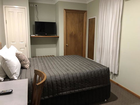 Roydons Motor Inn - Accommodation Mermaid Beach 3