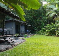 Safari Lodge - Accommodation Mermaid Beach