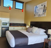 Sanctuary Hill Retreat - Accommodation Mermaid Beach