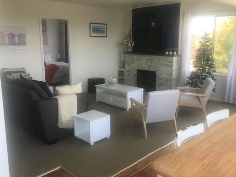 Scarlets By The Sea - Accommodation Mermaid Beach 2
