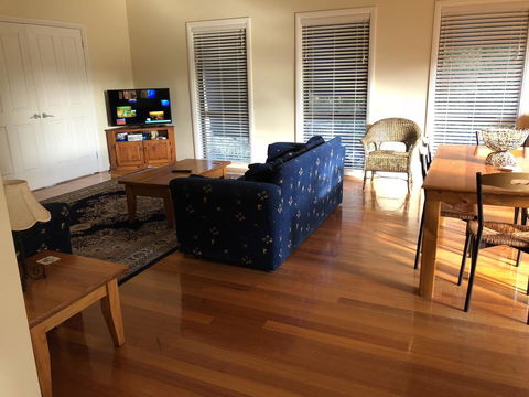 Seagrape Cottage - Accommodation Mermaid Beach 1