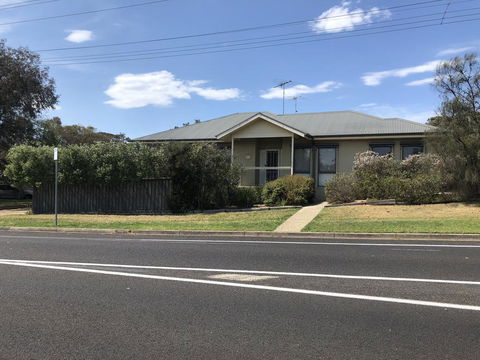 Seagrape Cottage - Accommodation Mermaid Beach 0
