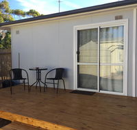 Self Contained Cabin - Accommodation Mermaid Beach