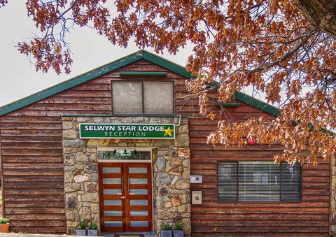 Selwyn Star Lodge - Accommodation Mermaid Beach 0